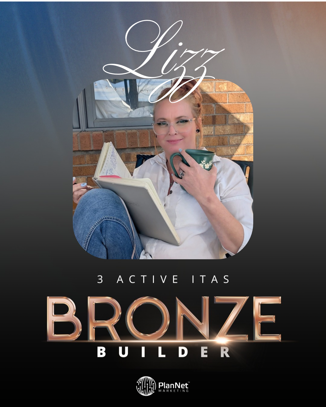 Lizz, Aleese Travels team member